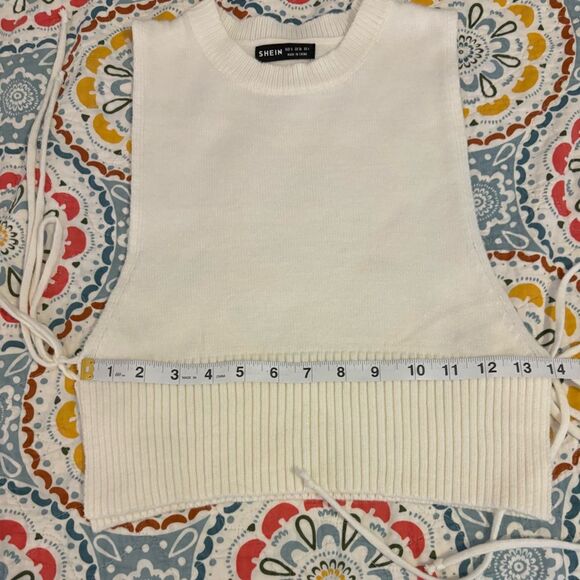 SHEIN Cream Cropped Sweater Tank Size Small - Picture 7 of 7